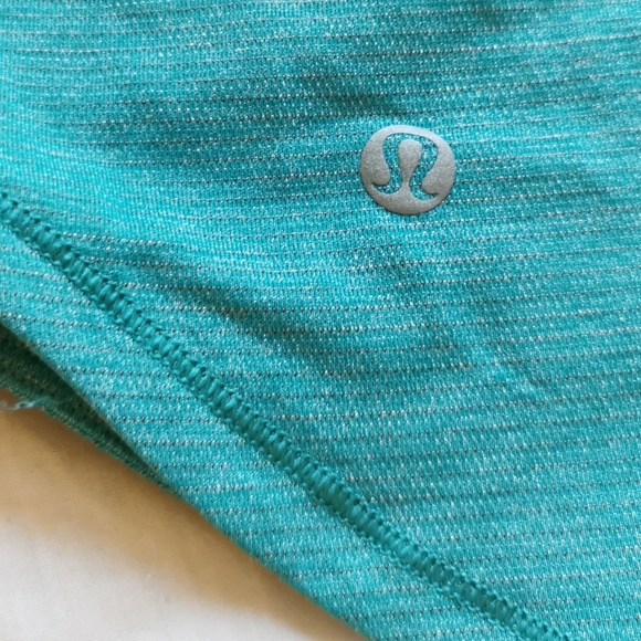 Lululemon Fast As Light Singlet 4 - Picture 3 of 3